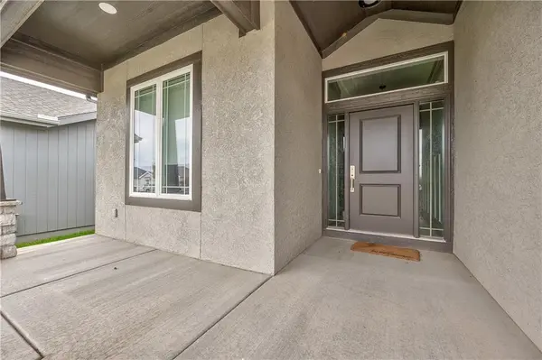 15273 W 173rd ST, Olathe, KS 66062