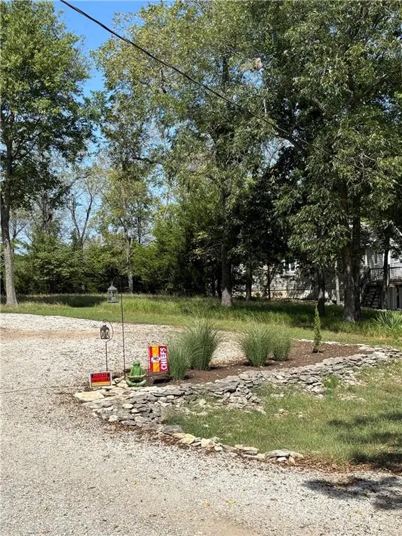 45 & 49 Locust LN, Linn Valley, KS 66040