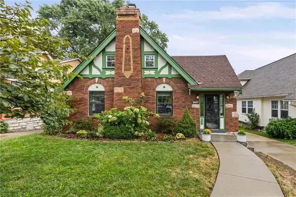 6657 Locust ST, Kansas City, MO 64131