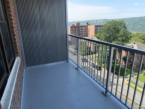 678 Warburton AVE #4F, Yonkers, NY 10701