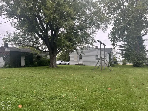 821 W Cross ST, Anderson, IN 46011