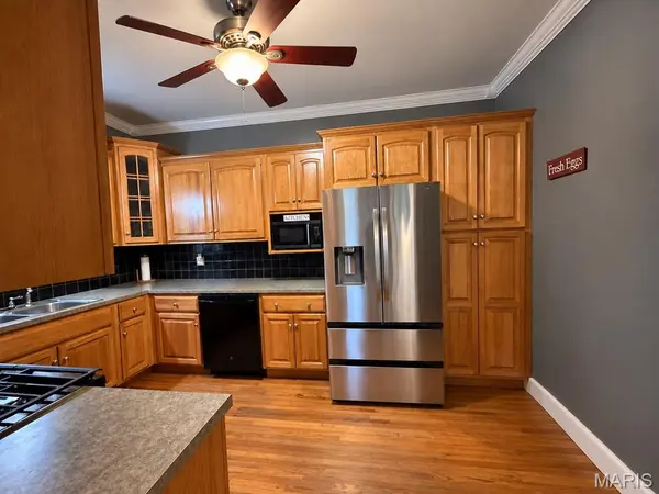 229 N 1st ST, Vandalia, IL 62471