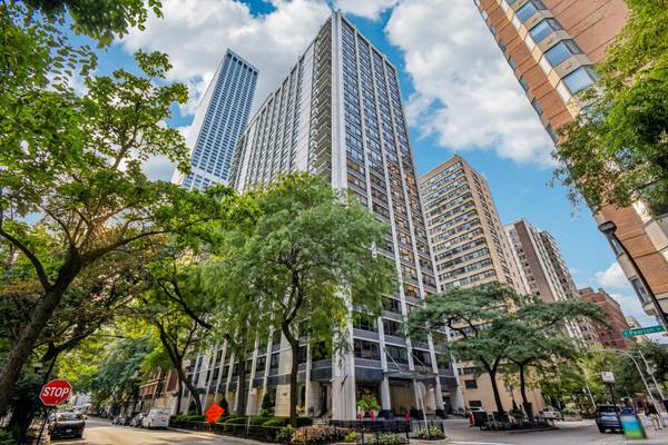 222 E Pearson ST #1006, Chicago, IL 60611