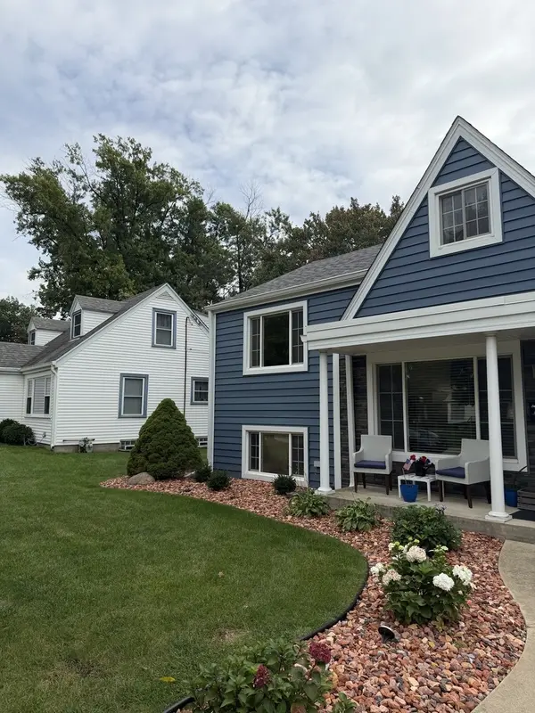 492 W Avery ST, Elmhurst, IL 60126