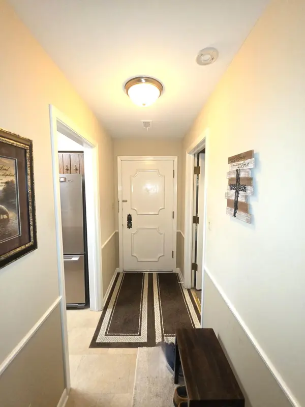 2300 Bordeaux WALK #B2, Highland, IN 46322