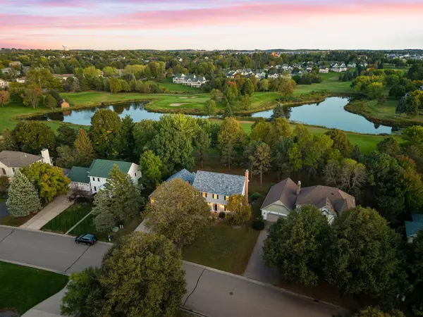 3563 Rae LN, Woodbury, MN 55125