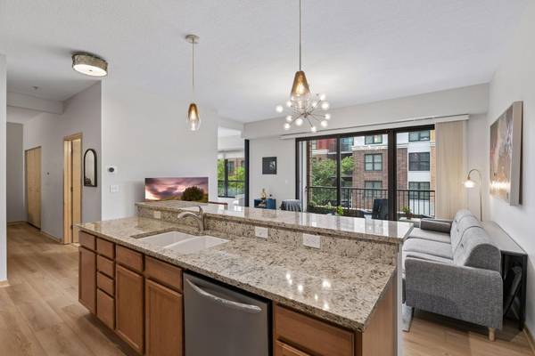 4525 Park Commons DR #202, Saint Louis Park, MN 55416