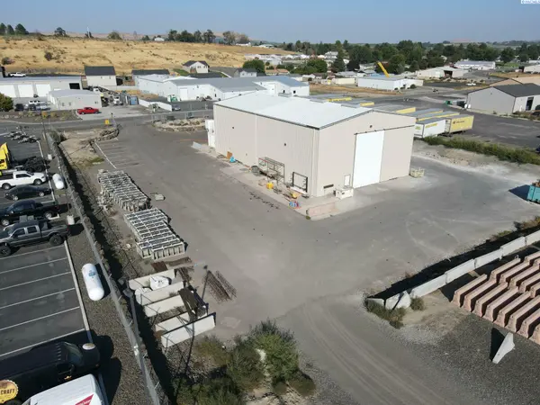 1585 Dale Ave, Benton City, WA