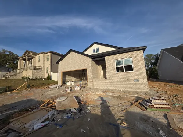 489 S Halifax Ct, Clarksville, TN 37040