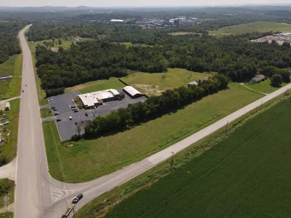 1300 Industrial Park Dr, Columbia, TN 38401