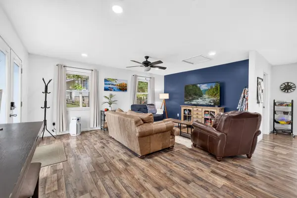 240 Birchwood Dr, Crossville, TN 38555