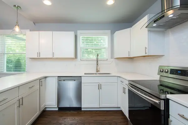 1009 Granada Ave, Nashville, TN 37206
