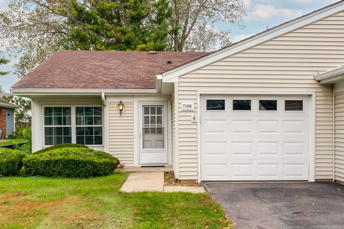 7108 Balboa LN, Fox Lake, IL 60020