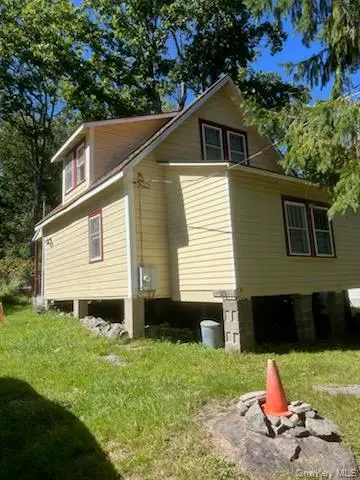 89 Minisink TRL, Glen Spey, NY 12737