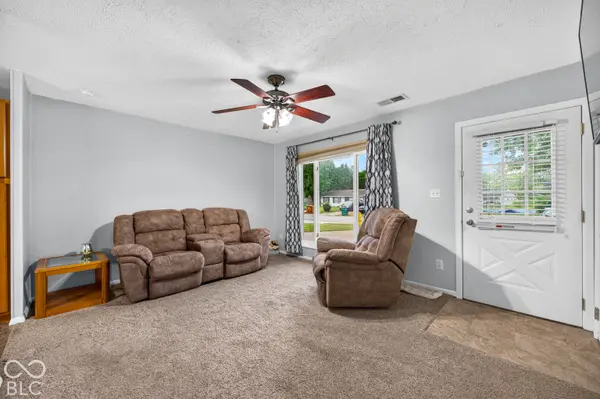 1615 Younce ST, Franklin, IN 46131