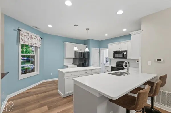 7104 Oldham DR, Indianapolis, IN 46221