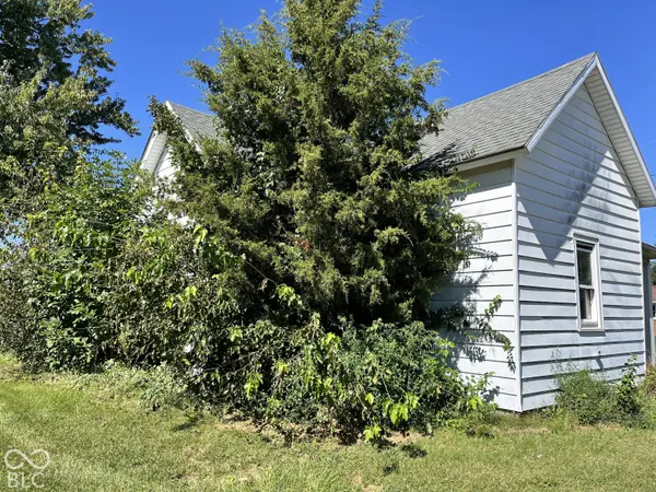 301 S Sycamore, Gaston, IN 47342