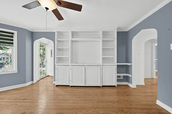 5647 S Keeler AVE, Chicago, IL 60629