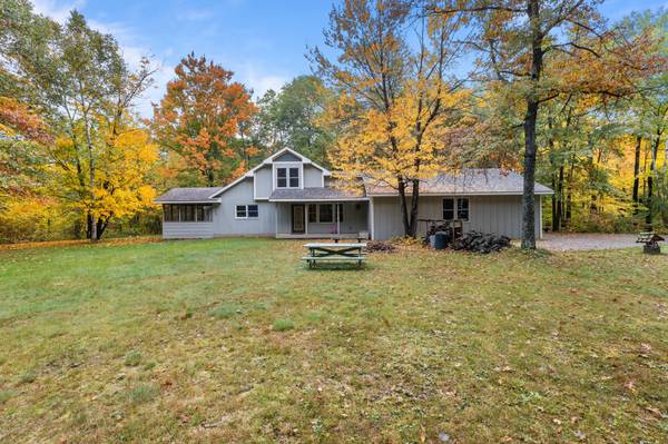 27499 W Twin Lake DR, Pequot Lakes, MN 56472
