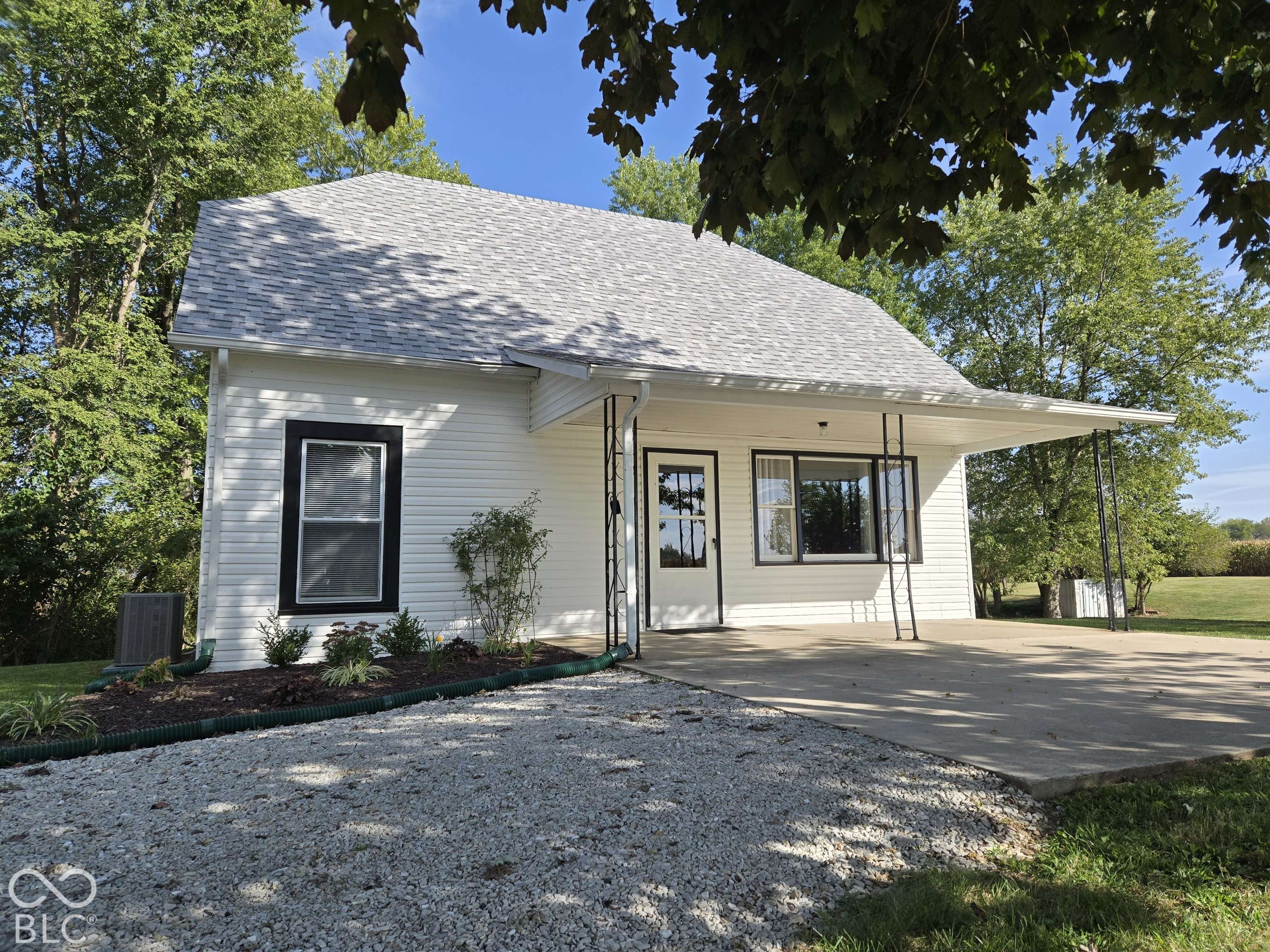 101 W Gosch RD, Shelbyville, IN 46176