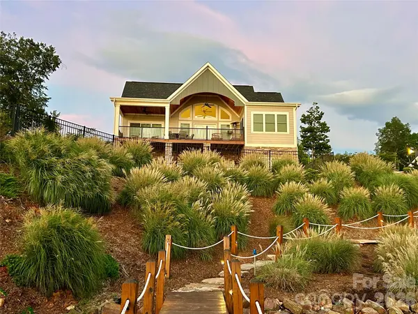 347 Landing TRL, Mount Gilead, NC 27306