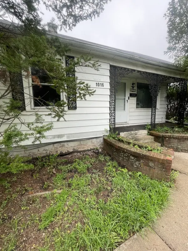 1016 S INDEPENDENCE AVE, Rockford, IL 61102