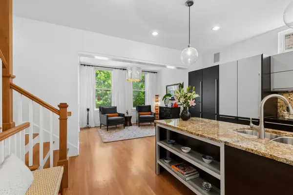 1728 N Hudson AVE, Chicago, IL 60614