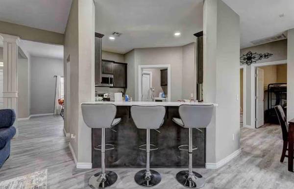 829 SW 40th ST, Moore, OK 73160