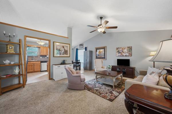 6910 N Wendell Ct, Park City, KS 67219