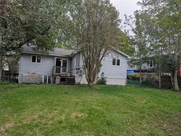 32 DUNDAS Street, St. John`s, NL A1B 1X2