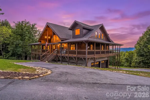 1853 Grandview Peaks DR, Nebo, NC 28761