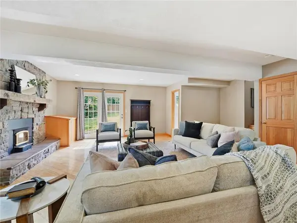 8133 W 93rd ST, Overland Park, KS 66212