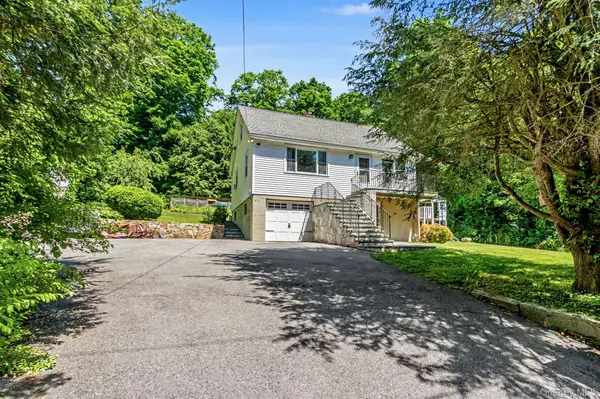 471 Tonetta Lake RD, Brewster, NY 10509