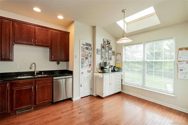 908 Huntington DR, Fishkill, NY 12524