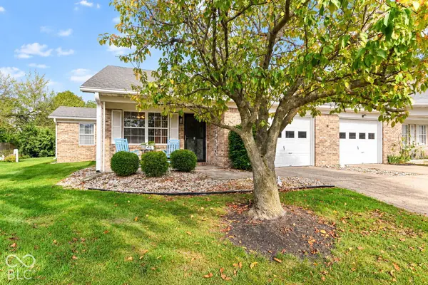 6381 Village Oak CT, Indianapolis, IN 46236