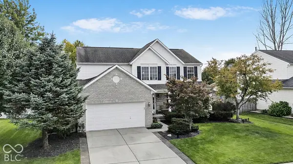 703 Trent DR, Greenwood, IN 46143