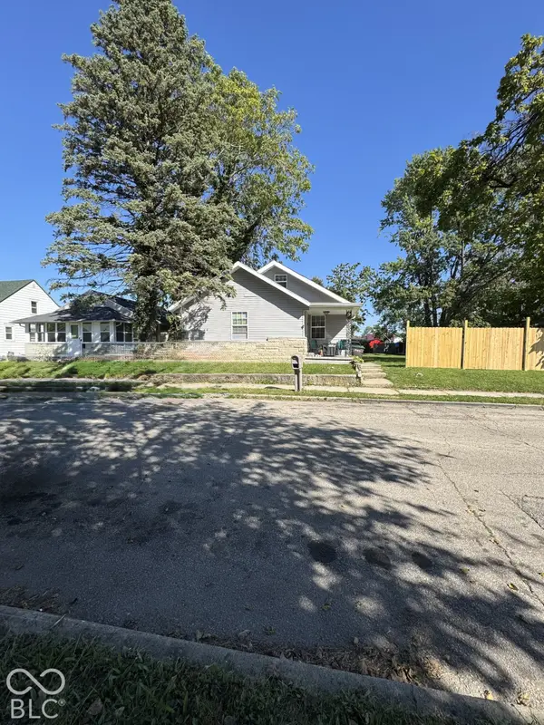 908 S Blaine AVE, Muncie, IN 47302