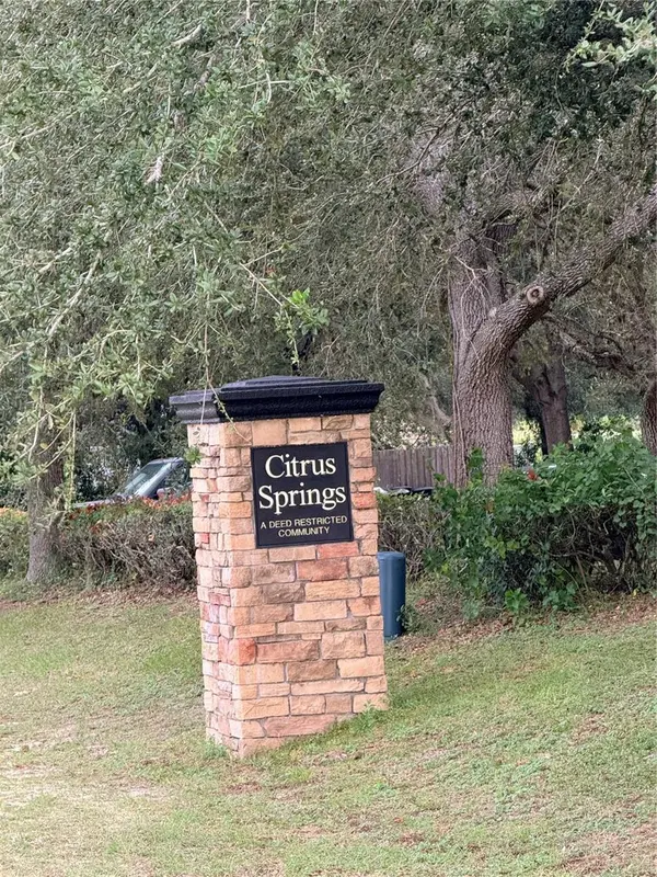 7388 N MANVILLE RD, Citrus Springs, FL 34434