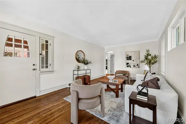 6922 Marquette AVE, St Louis, MO 63139