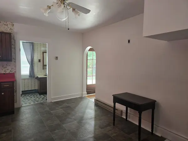 2146 E US Hyw 136 HWY, Carthage, IL 62321