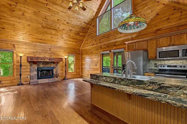 1023 Gordon Way, Sevierville, TN 37876