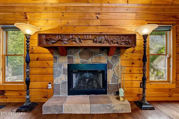 1023 Gordon Way, Sevierville, TN 37876
