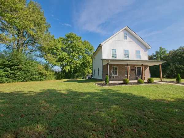 546 Green Meadow Dr, Smithville, TN 37166
