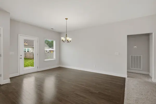 352 Telavera Dr, White House, TN 37188