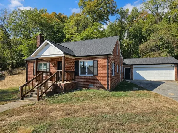 311 Edgewood Ave, Mount Pleasant, TN 38474
