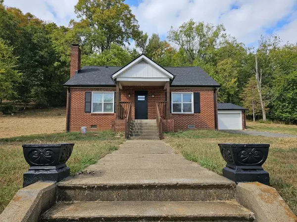 311 Edgewood Ave, Mount Pleasant, TN 38474