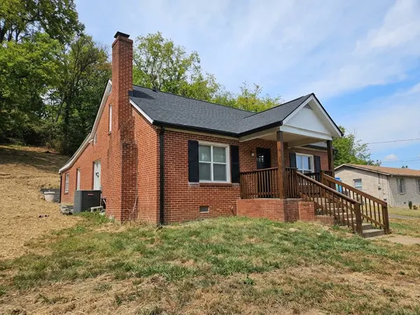 311 Edgewood Ave, Mount Pleasant, TN 38474