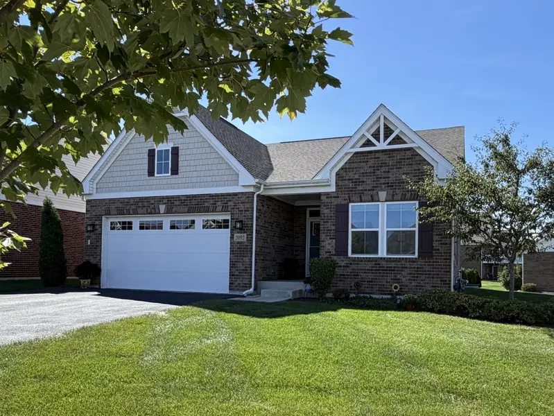 2092 Traemore LN, New Lenox, IL 60451