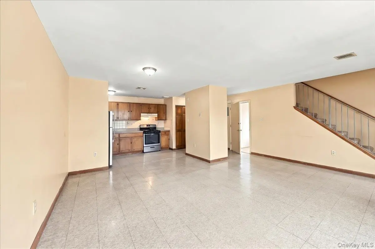 901 Prospect AVE #C, Bronx, NY 10459