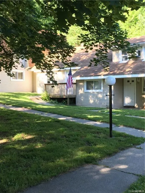 2 School ST #3A, Poughkeepsie, NY 12601